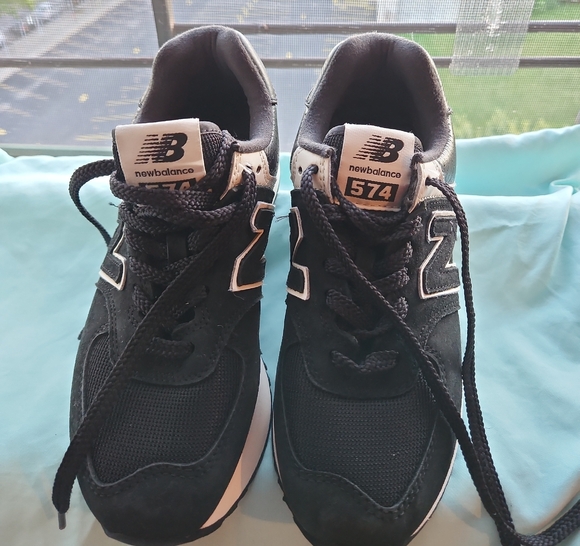 New Balance 574 Black and White Sneakers - Picture 1 of 8